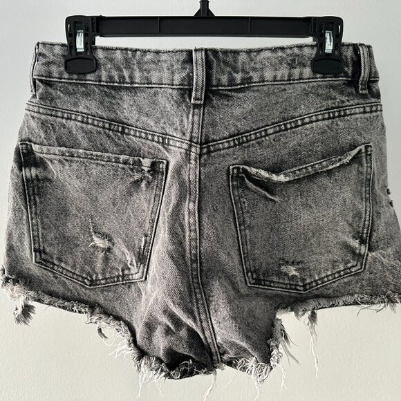 Zara Distressed Denim Shorts - Picture 3 of 3